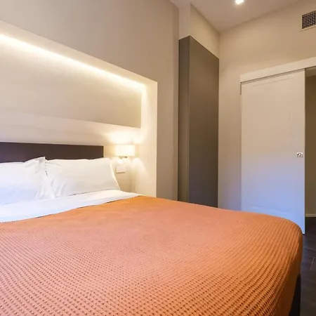 Apartment Golden By