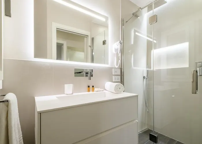 Golden By Болонья